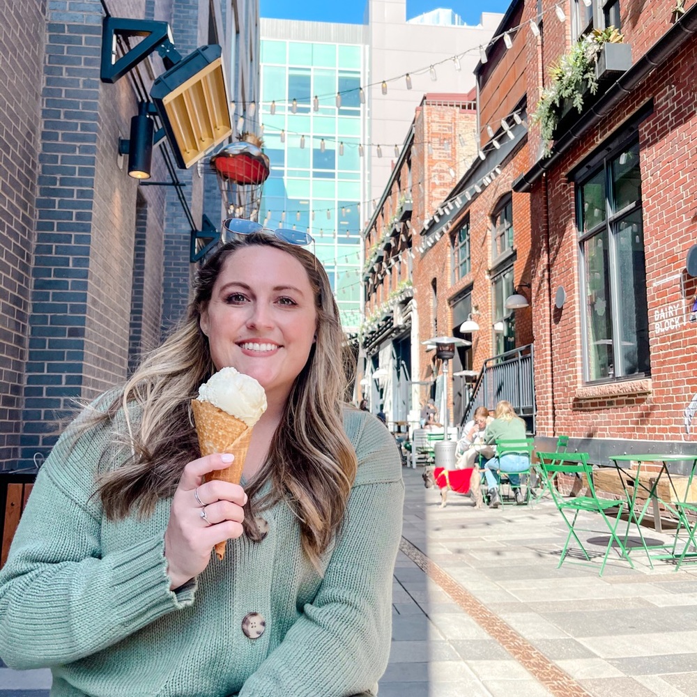 Meet your Posher, Brooke